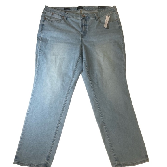 NWT Talbots Womens 18W Light Wash Slim Ankle Jeans Slimming Panel Casual - Picture 1 of 5